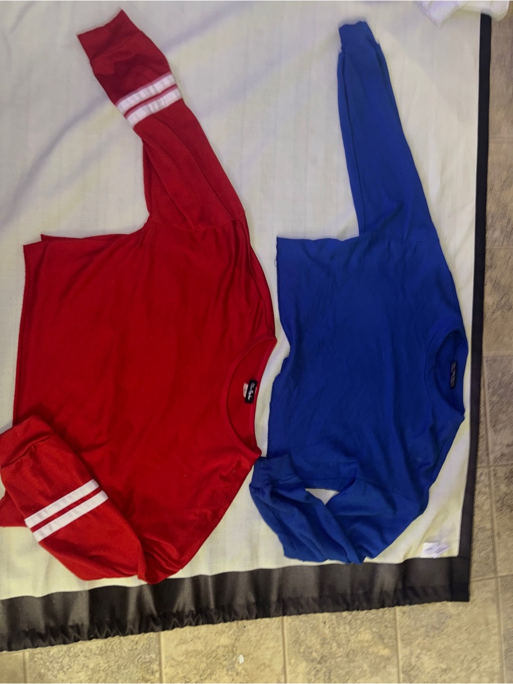 Crop top, red and blue